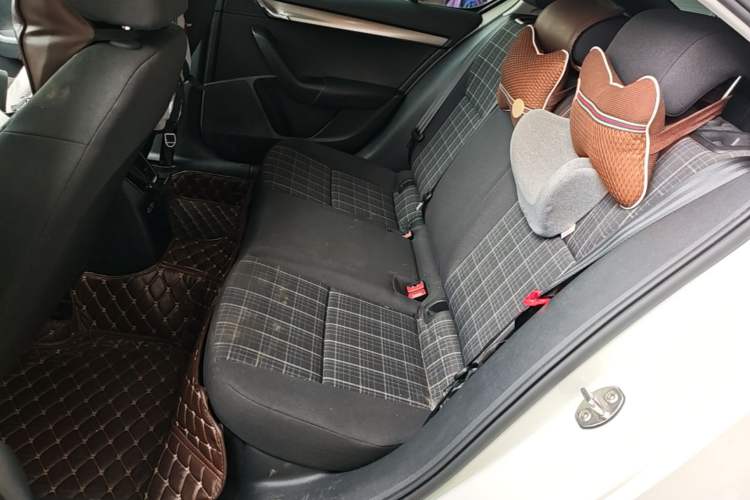 Used Skoda Octavia 2018 1.6L Automatic Comfort Edition Left Rear Seat