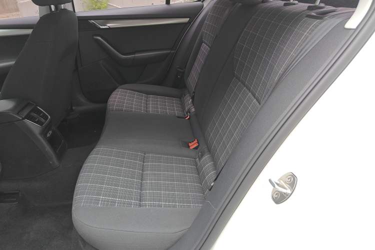 Used Skoda Octavia 2018 1.6L Automatic Comfort Edition Left Rear Seat