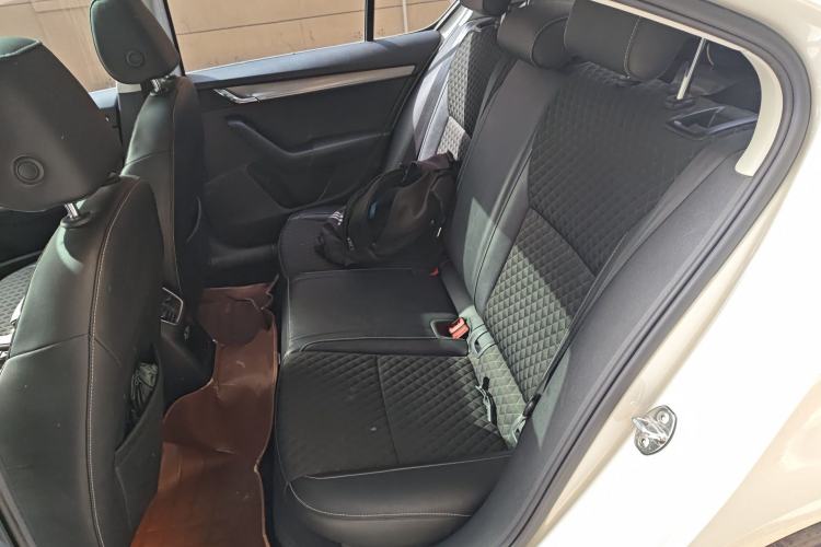 Used Skoda Octavia 2018 TSI280 DSG Luxury Edition Left Rear Seat