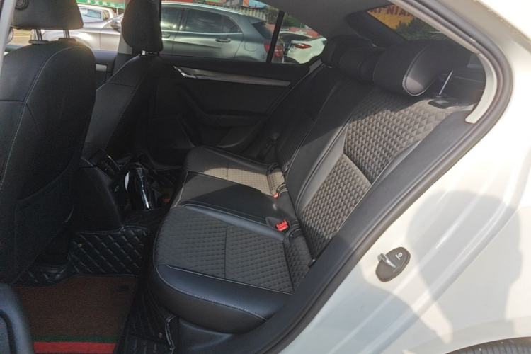 Used Skoda Octavia 2018 TSI230 DSG Luxury Edition Left Rear Seat