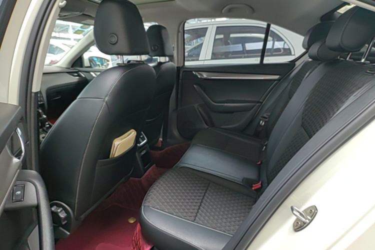 Used Skoda Octavia 2018 TSI230 DSG Luxury Edition Left Rear Seat
