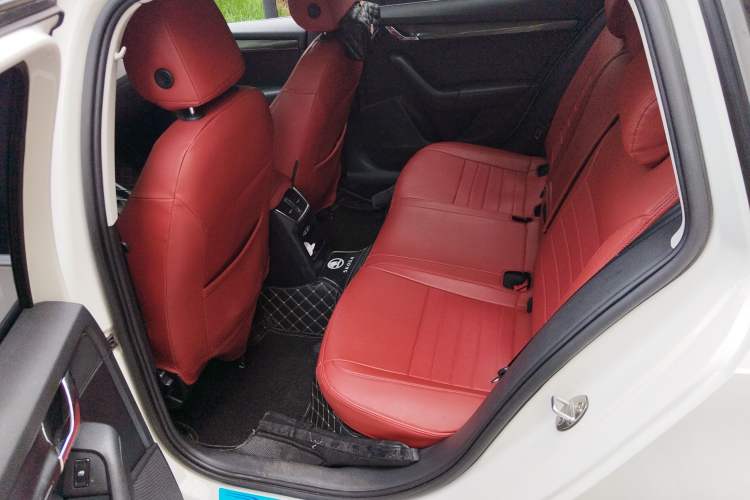 Used Skoda Octavia 2018 Station Wagon TSI230 DSG Luxury Edition Left Rear Seat