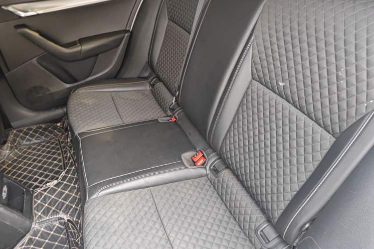 Used Skoda Octavia 2018 TSI230 DSG Luxury Edition Left Rear Seat