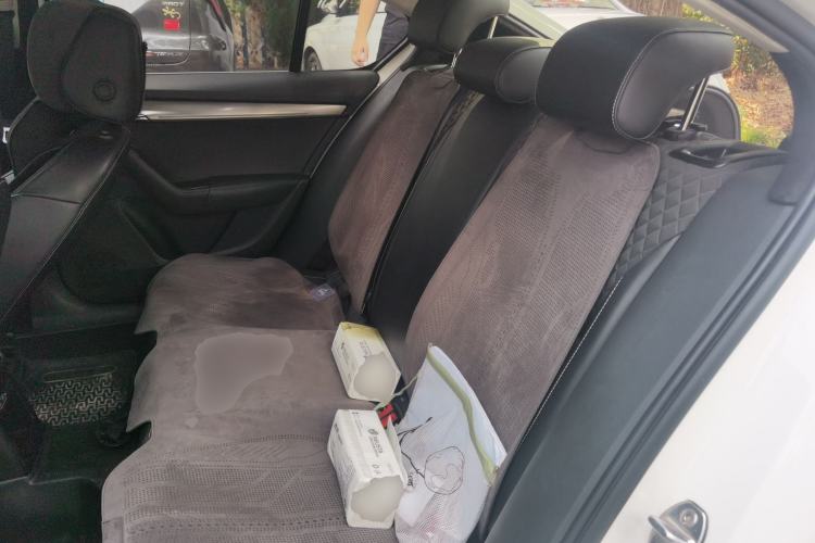 Used Skoda Octavia 2018 1.6L Automatic Luxury Edition Left Rear Seat