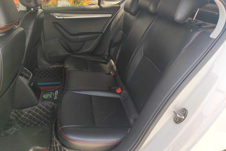 Used Skoda Octavia 2018 TSI230 DSG Comfort Edition Left Rear Seat