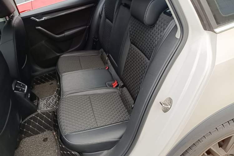 Used Skoda Octavia 2018 Station Wagon TSI230 DSG Luxury Edition Left Rear Seat