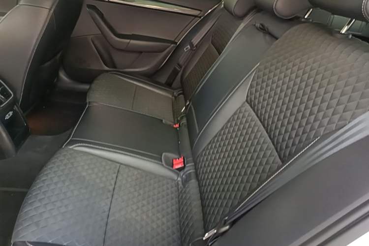 Used Skoda Octavia 2018 Station Wagon TSI280 DSG Luxury Edition Left Rear Seat