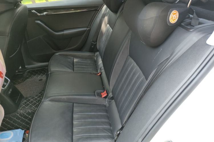 Used Skoda Octavia 2018 TSI280 DSG Flagship Edition Left Rear Seat
