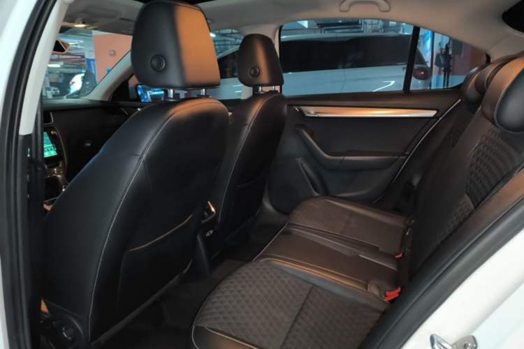Used Skoda Octavia 2018 TSI230 DSG Luxury Edition Left Rear Seat