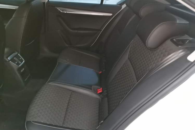 Used Skoda Octavia 2018 TSI230 DSG Luxury Edition Left Rear Seat