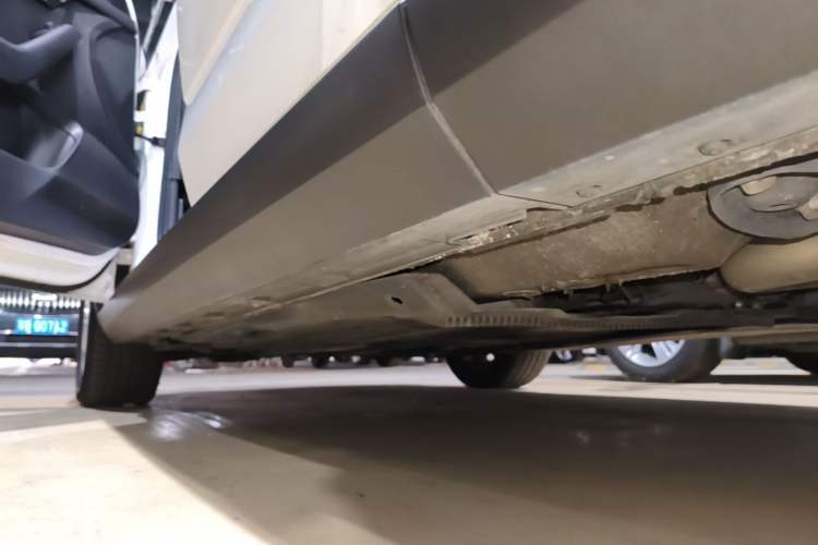 Used Skoda Octavia 2018 Station Wagon TSI230 DSG Comfort Edition Left Side Sill