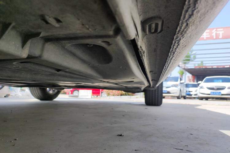 Used Skoda Octavia 2018 TSI230 DSG Comfort Edition Left Side Sill