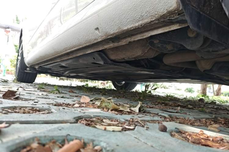 Used Skoda Octavia 2018 1.6L Automatic Comfort Edition Left Side Sill