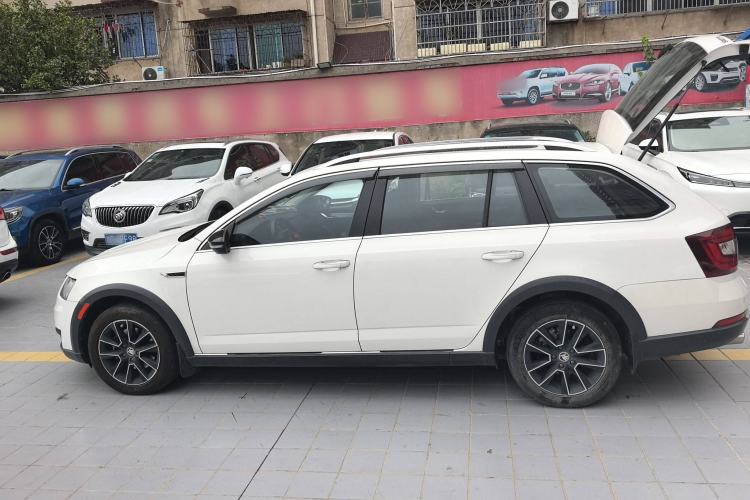 Used Skoda Octavia 2018 Station Wagon TSI230 DSG Luxury Edition Left Side
