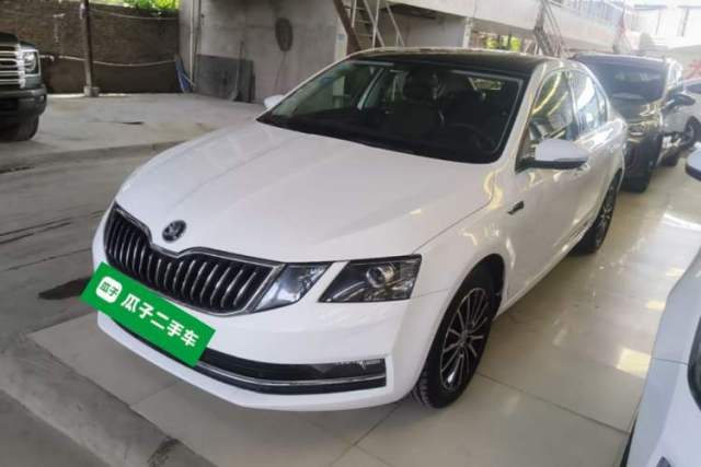 Used Skoda Octavia 2018 1.6L Automatic Luxury Edition