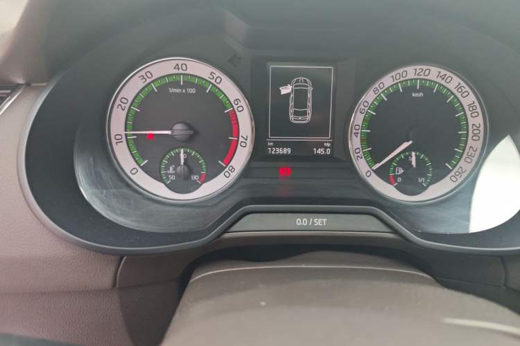 Used Skoda Octavia 2018 Station Wagon TSI280 DSG Flagship Edition Odometer Close Up