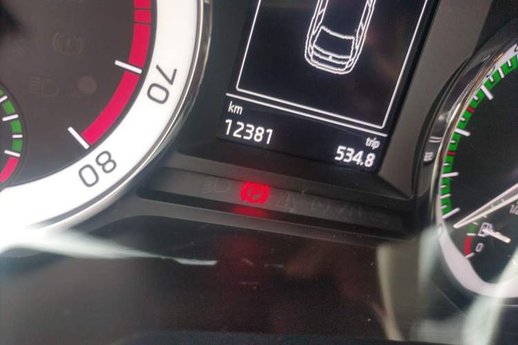 Used Skoda Octavia 2018 Station Wagon TSI280 DSG Flagship Edition Odometer Close Up