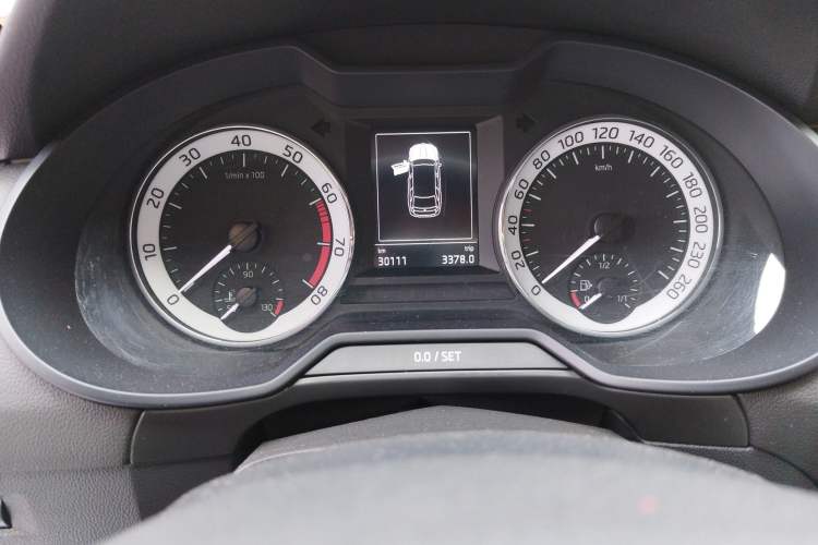 Used Skoda Octavia 2018 Station Wagon TSI230 DSG Luxury Edition Odometer Close Up