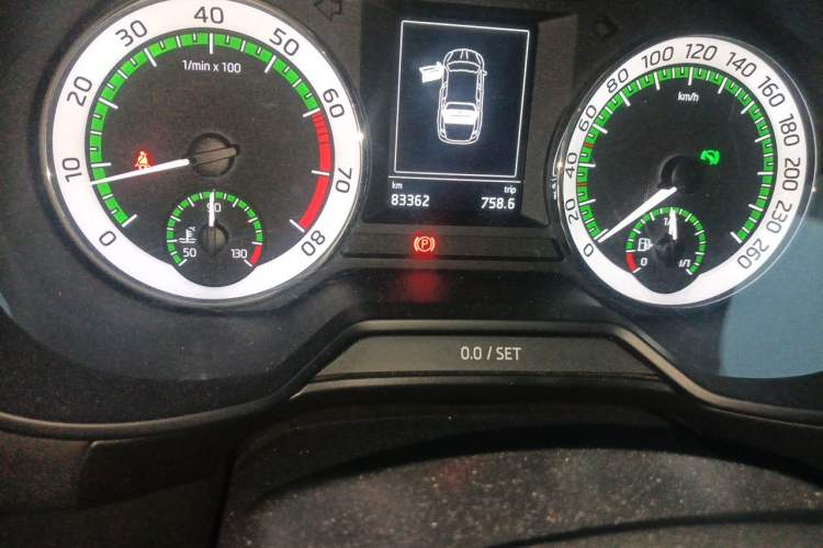Used Skoda Octavia 2018 TSI230 DSG Luxury Edition Odometer Close Up