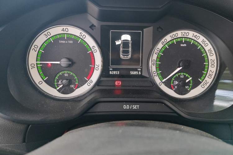 Used Skoda Octavia 2018 TSI230 DSG Luxury Edition Odometer Close Up