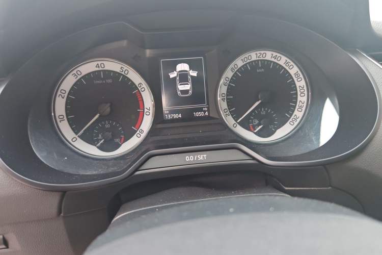 Used Skoda Octavia 2018 TSI230 DSG Luxury Edition Odometer Close Up