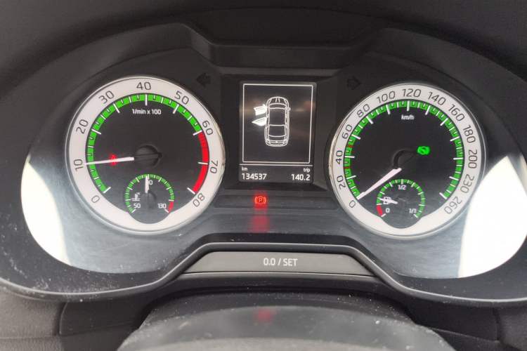 Used Skoda Octavia 2018 TSI280 DSG Luxury Edition Odometer Close Up