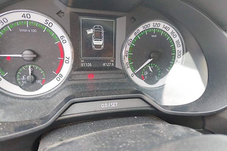 Used Skoda Octavia 2018 TSI230 DSG Luxury Edition Odometer Close Up