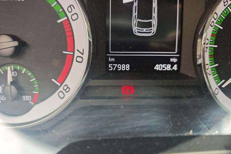 Used Skoda Octavia 2018 Station Wagon TSI280 DSG Flagship Edition Odometer Close Up