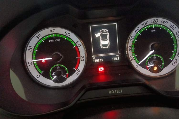 Used Skoda Octavia 2018 TSI230 DSG Luxury Edition Odometer Close Up