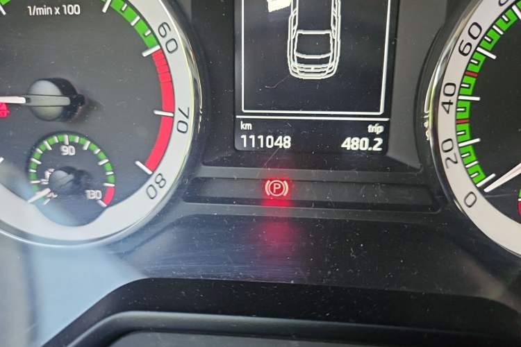 Used Skoda Octavia 2018 TSI230 DSG Luxury Edition Odometer Close Up
