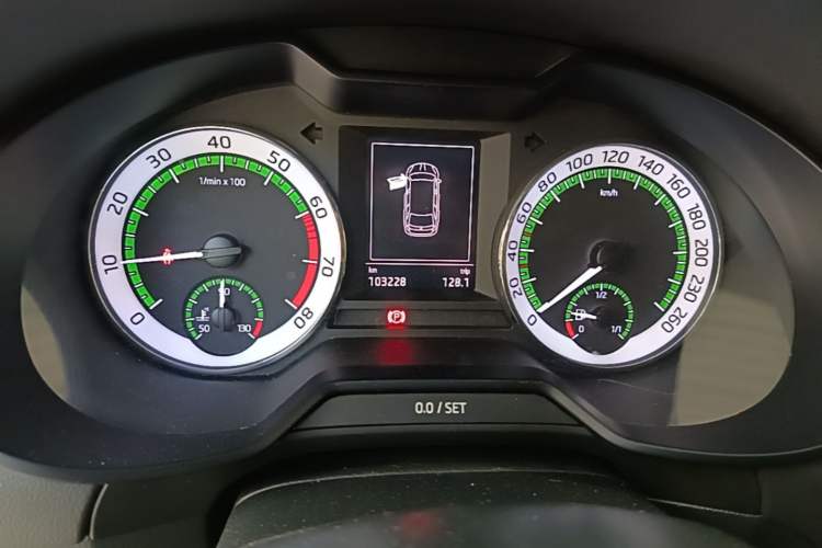 Used Skoda Octavia 2018 Station Wagon TSI280 DSG Luxury Edition Odometer Close Up