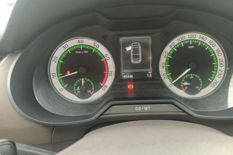 Used Skoda Octavia 2018 TSI230 DSG Luxury Edition Odometer Close Up