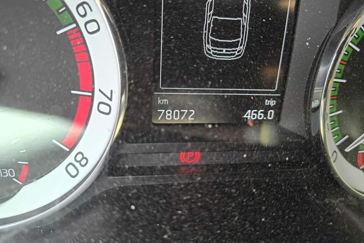 Used Skoda Octavia 2018 TSI230 DSG Comfort Edition Odometer Close Up