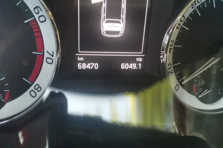 Used Skoda Octavia 2018 Station Wagon TSI230 DSG Luxury Edition Odometer Close Up