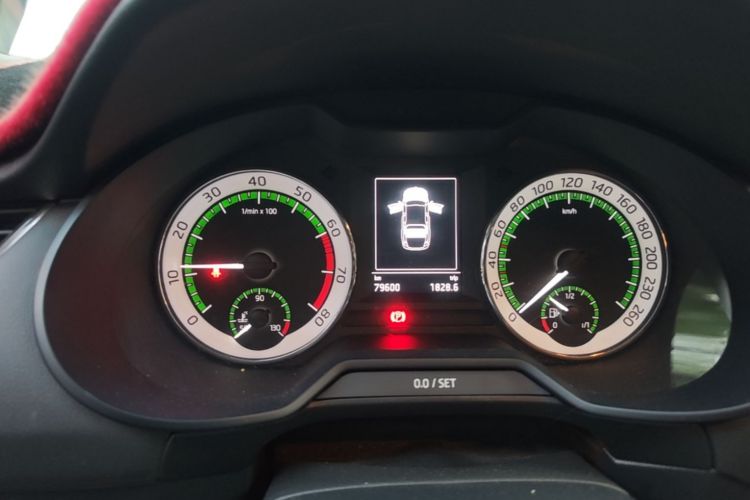 Used Skoda Octavia 2018 TSI230 DSG Luxury Edition Odometer Close Up