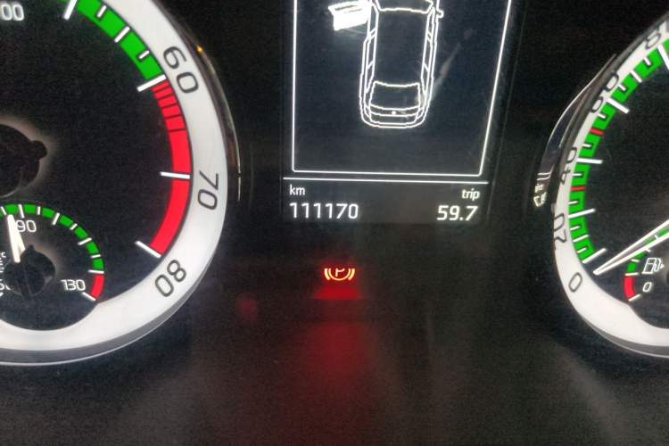 Used Skoda Octavia 2018 Station Wagon TSI230 DSG Luxury Edition Odometer Close Up