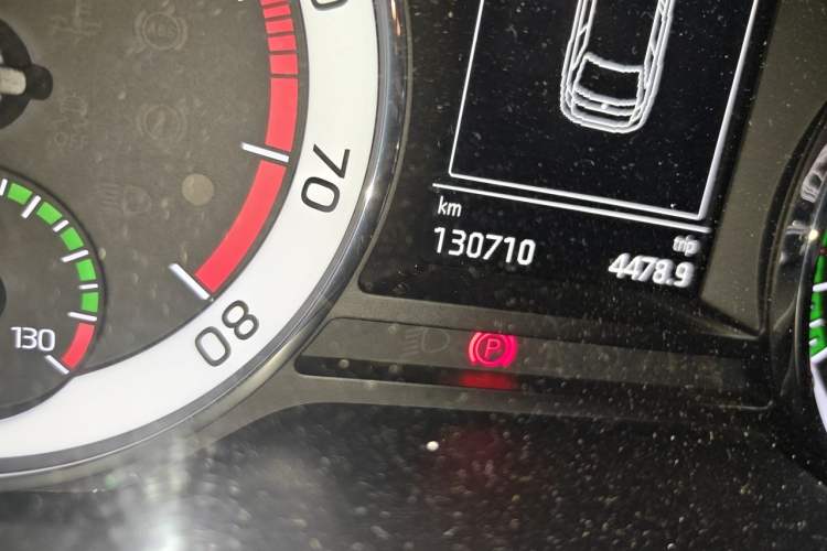 Used Skoda Octavia 2018 Station Wagon TSI280 DSG Luxury Edition Odometer Close Up