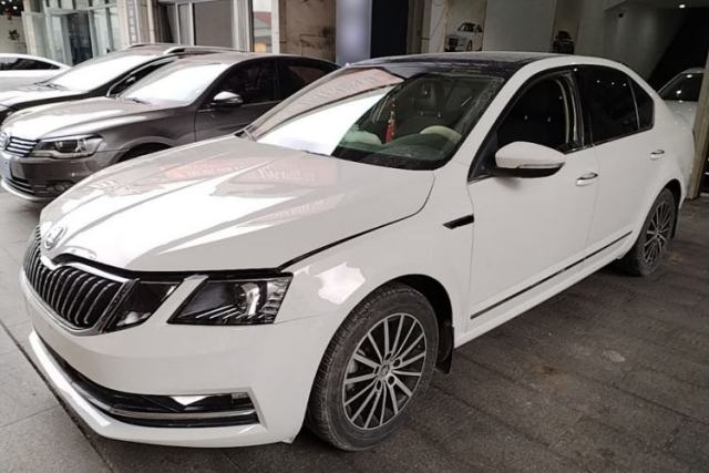 Używany Skoda Octavia 2018 1.6L Automatic Luxury Edition