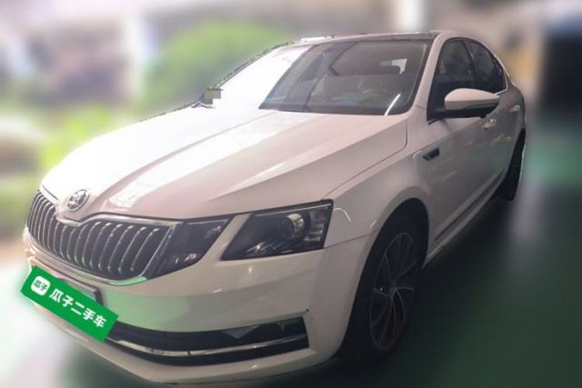 Used Skoda Octavia 2018 1.6L Automatic Luxury Edition