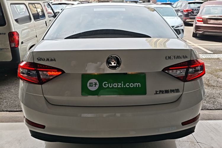 Used Skoda Octavia 2018 1.6L Automatic Comfort Edition Rear