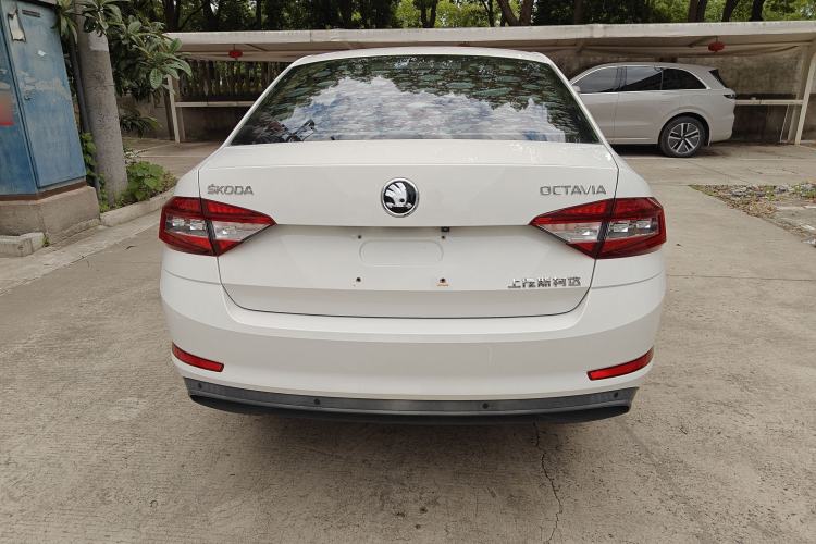 Used Skoda Octavia 2018 1.6L Automatic Comfort Edition Rear