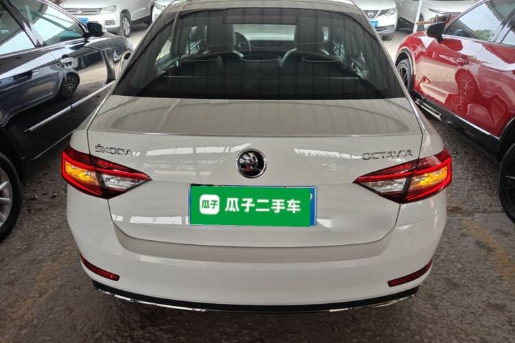 Used Skoda Octavia 2018 1.6L Automatic Luxury Edition Rear