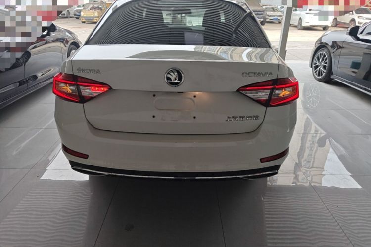 Used Skoda Octavia 2018 1.6L Automatic Luxury Edition Rear