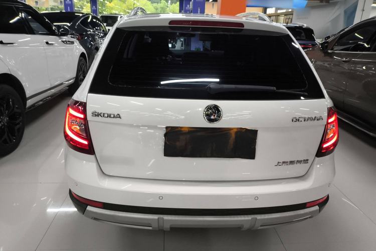 Used Skoda Octavia 2018 Station Wagon TSI280 DSG Luxury Edition Rear