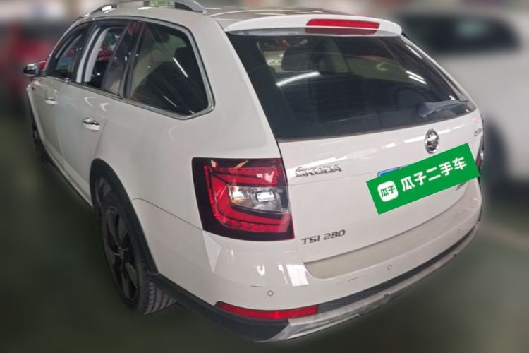 Used Skoda Octavia 2018 Station Wagon TSI280 DSG Luxury Edition Rear Left 45 Deg
