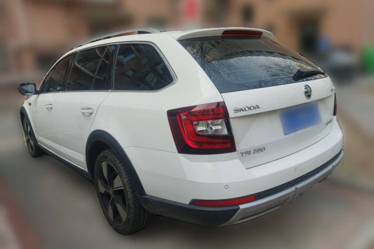 Used Skoda Octavia 2018 Station Wagon TSI280 DSG Flagship Edition Rear Left 45 Deg