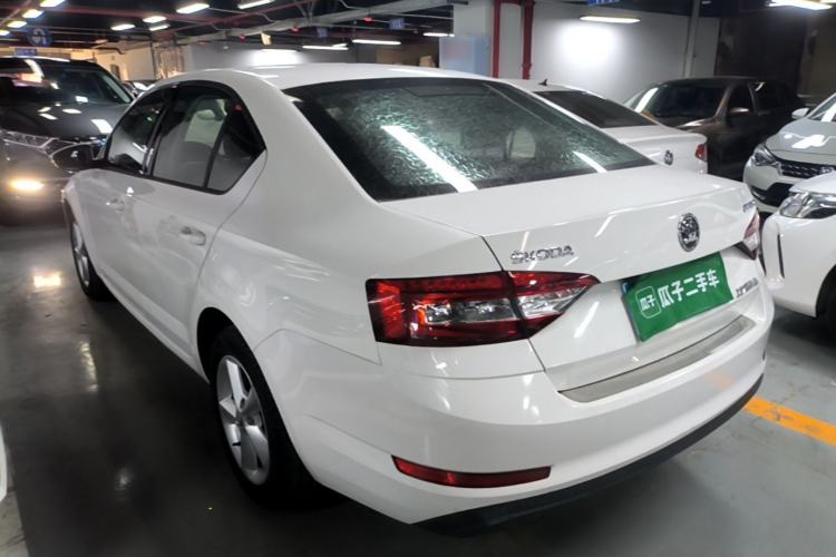 Used Skoda Octavia 2018 1.6L Manual Standard Edition Rear Left 45 Deg