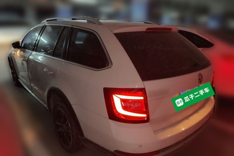Used Skoda Octavia 2018 Station Wagon TSI230 DSG Luxury Edition Rear Left 45 Deg
