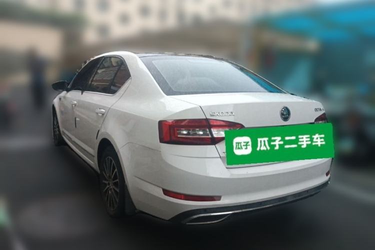 Used Skoda Octavia 2018 TSI230 DSG Luxury Edition Rear Left 45 Deg