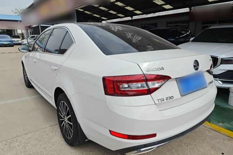 Used Skoda Octavia 2018 TSI230 DSG Luxury Edition Rear Left 45 Deg